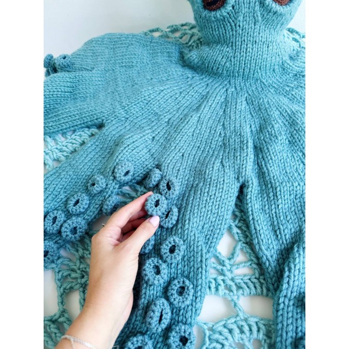 Teal octosnug blanket