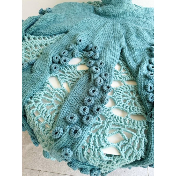 Teal octosnug blanket