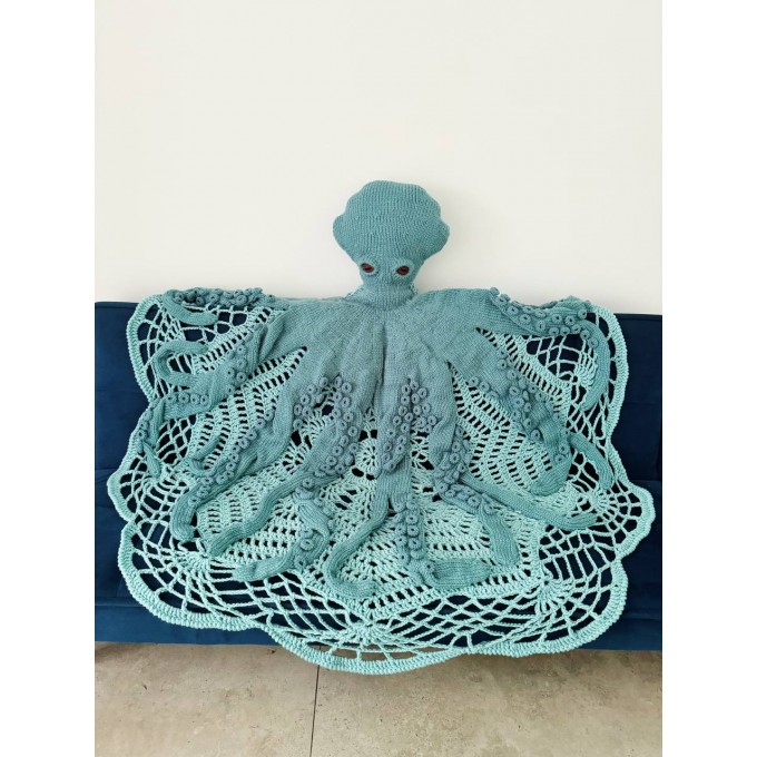 Teal octosnug blanket